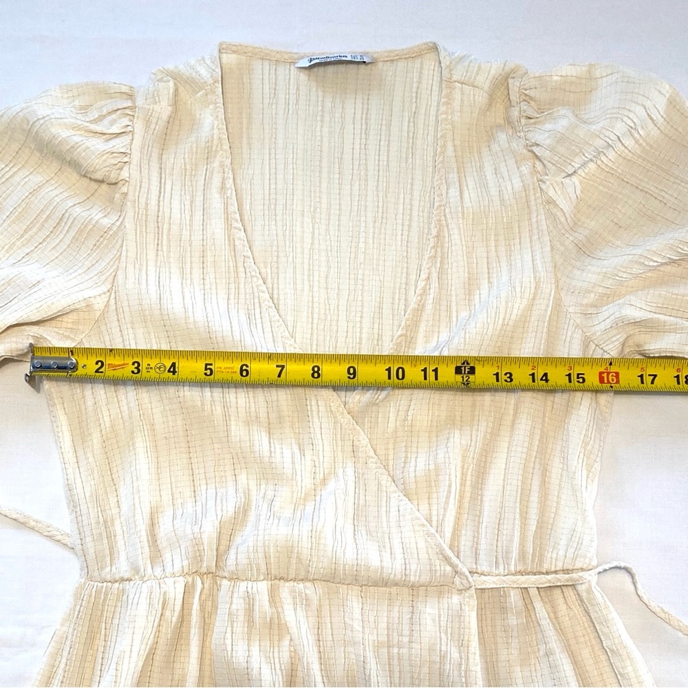 Stradivarius Cream Wrap Midi Dress - Size M - Picture 12 of 15